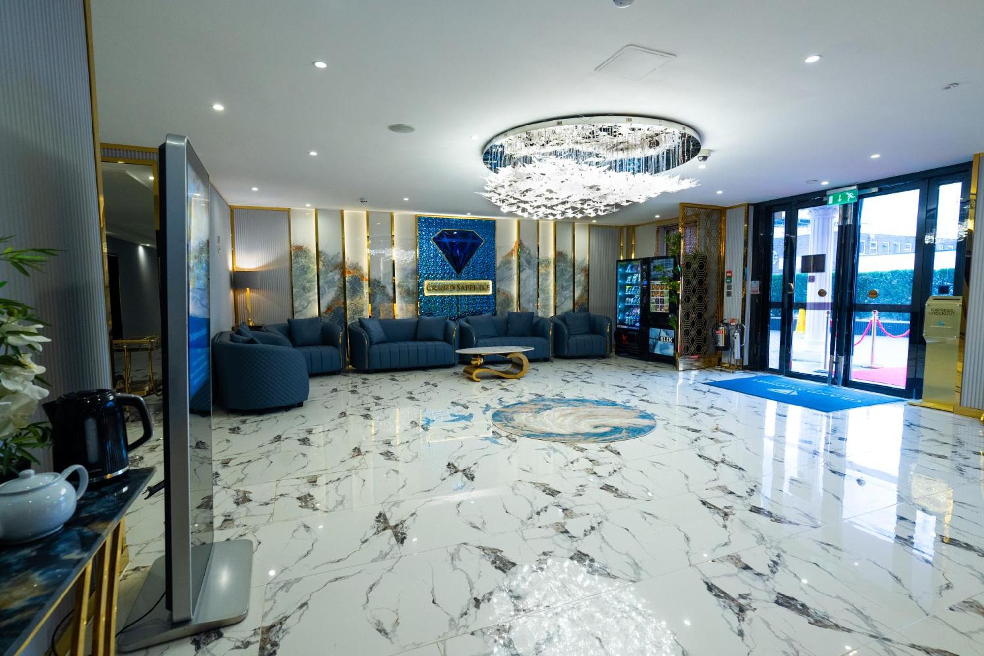 Grand Sapphire Hotel & Banqueting London Borough of London Borough of Croydon Exterior foto