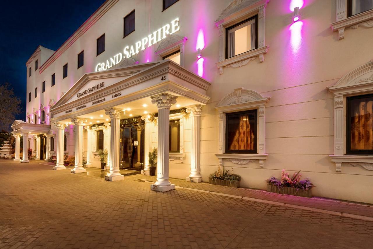 Grand Sapphire Hotel & Banqueting London Borough of London Borough of Croydon Exterior foto