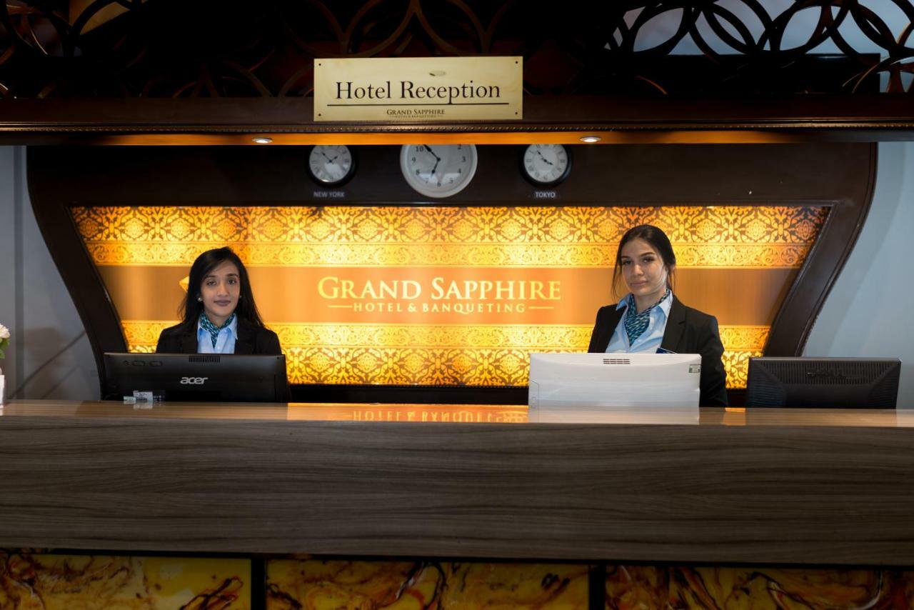 Grand Sapphire Hotel & Banqueting London Borough of London Borough of Croydon Exterior foto