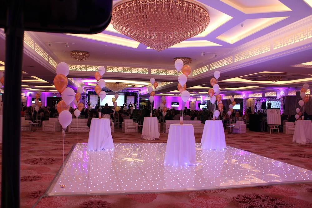 Grand Sapphire Hotel & Banqueting London Borough of London Borough of Croydon Exterior foto