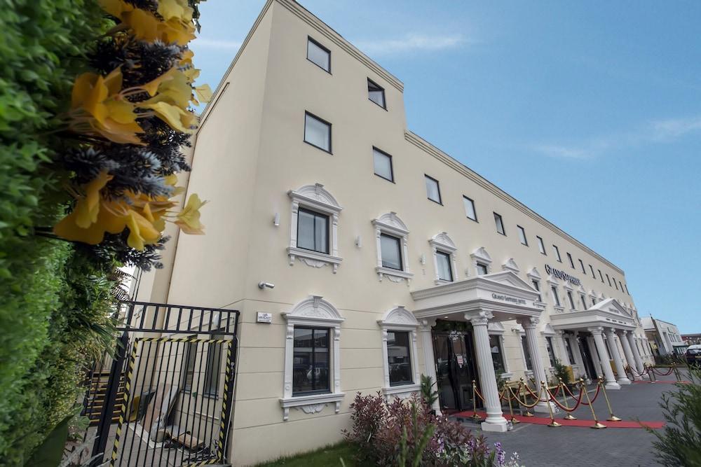 Grand Sapphire Hotel & Banqueting London Borough of London Borough of Croydon Exterior foto