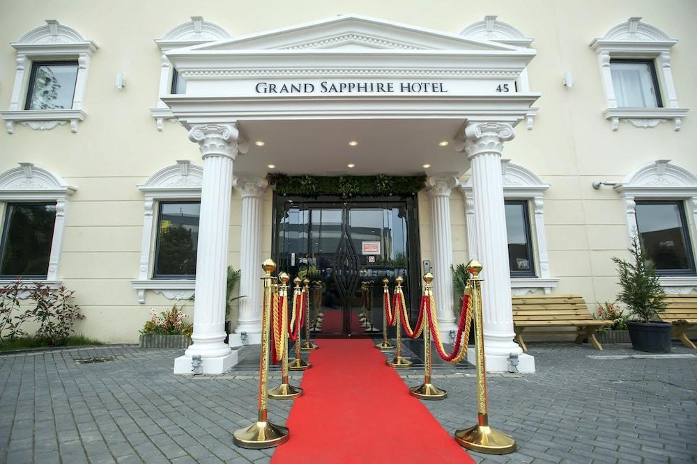 Grand Sapphire Hotel & Banqueting London Borough of London Borough of Croydon Exterior foto